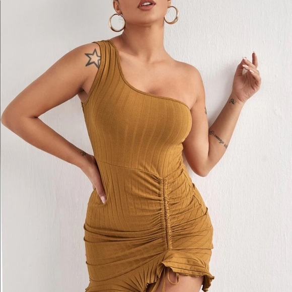 One Shoulder Ruched Drawstring Ruffled Hem Dress - Picture 5 of 5